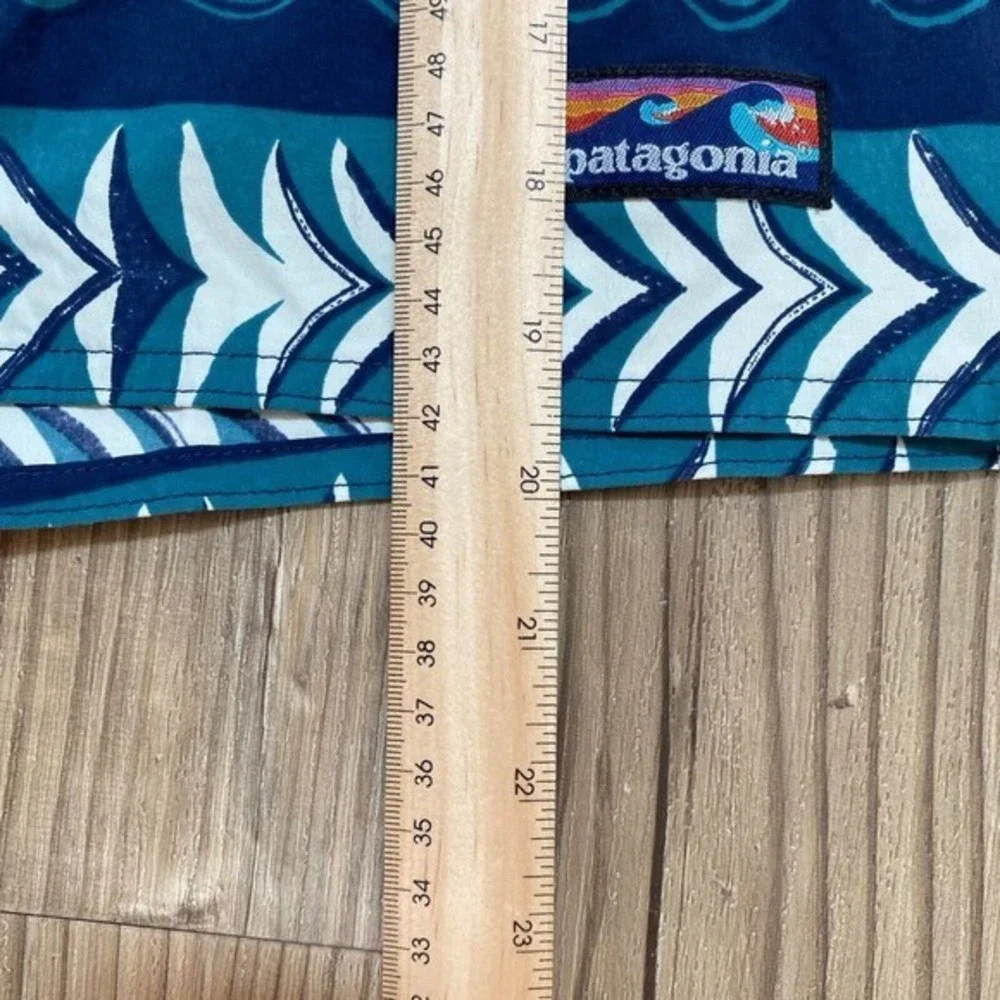 Patagonia - Men's Size‎ 30 - Stone Blue Tree Rings Stretch Wavefarer Boardshorts